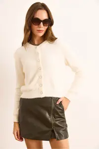 Olalook Women's Ecru Crew Neck Button Detailed Basic Beard Cardigan - Image 3