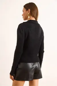 Olalook Women's Black Collar Button Detailed V Beard Cardigan - Image 5