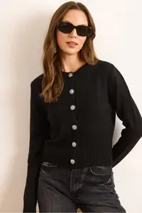 Olalook Women's Black Metal Button Detailed Crew Neck Cardigan