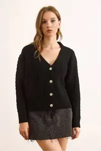 Olalook Women's Black Wave Detailed Soft Textured Cardigan - Image 3