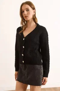 Olalook Women's Black Wave Detailed Soft Textured Cardigan - Image 7