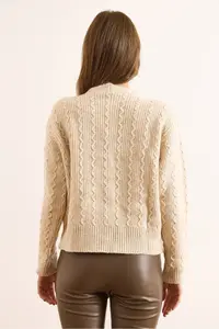 Olalook Women's Ecru Wave Detailed Soft Textured Cardigan - Image 2