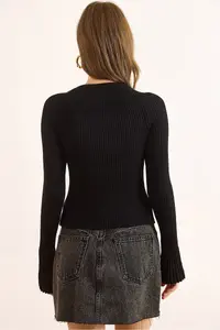 Olalook Women's Black Gold Buttoned Spanish Sleeve Ribbed Cardigan - Image 2