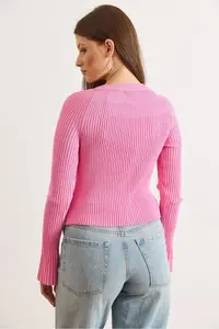 Olalook Women's Pink Gold Buttoned Spanish Sleeve Ribbed Cardigan - Image 4