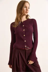 Olalook Women's Plum Gold Buttoned Spanish Sleeve Ribbed Cardigan - Image 3