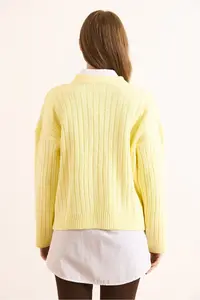 Olalook Women's Yellow Pocket Thick Ribbed Soft Textured Knitwear Cardigan - Image 4