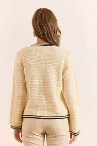 Olalook Women's Ecru V-Neck Stripe Detailed Textured Knitwear Cardigan - Image 2