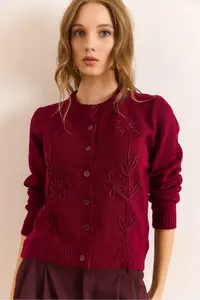 Olalook Women's Burgundy Suzene Detailed Soft Textured Knitwear Cardigan - Image 4
