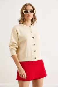 Olalook Women's Ecru Heart Buttoned Crew Neck Knitwear Cardigan - Image 2