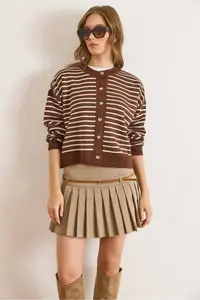 Olalook Women's White Brown Stripe Detailed Bicycle Cardigan Knitwear Cardigan - Image 4