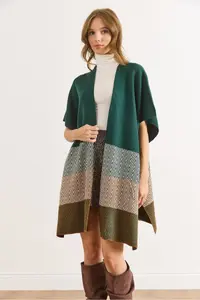 Olalook Women's Emerald Green Zigzag Patterned Poncho Cardigan - Image 2