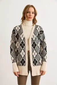 Olalook Women's Stone Diamond Pattern Soft Textured Thick Knitwear Cardigan - Image 3