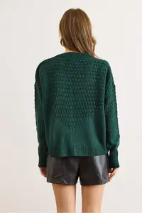 Olalook Women's Emerald Green Openwork Detailed V-Neck Knitwear Cardigan - Image 5