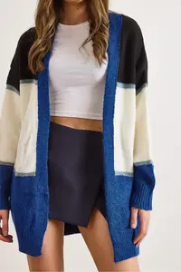 Olalook Women's Blue White Color Blocked Glitter Detailed Oversize Knitwear Cardigan - Image 4