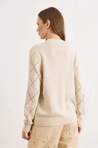 Olalook Women Stone Embroidered Short Knitwear Cardigan - Image 6