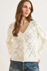 Olalook Women White Embroidered Short Knitwear Cardigan - Image 3