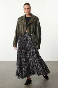 TRENDYOLMİLLA Dark Brown pleated Leopard Printed Flexible Knitting Skirt - Image 2