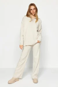 TRENDYOLMİLLA Stone Wide Pattern Zippered Knitwear Top and Bottom Set - Image 3