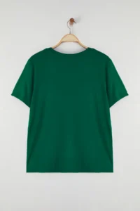 Trendyol Curve Emerald Green Regular Fit V-neck Plus Size T-Shirt - Image 7
