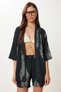 Happiness İstanbul Women's Black Bone Patterned Crinkle Knitted Kimono Shorts Set