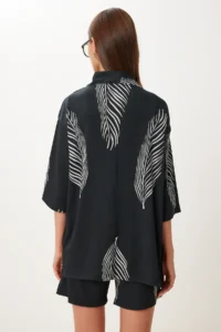 Happiness İstanbul Women's Black Bone Patterned Crinkle Knitted Kimono Shorts Set - Image 6