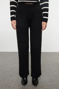 TRENDYOLMİLLA Black Striped Knitwear Pantolonlu Top and Bottom Set - Image 4