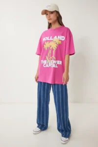 Happiness İstanbul Women's Dark Pink Oversize Printed Knitted T-Shirt - Image 2