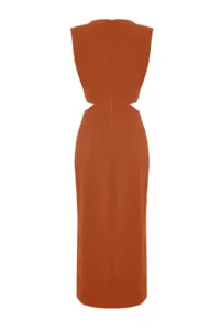 TRENDYOLMİLLA Burgundy A Cut Waist Low-cut and Accessory Detailed Maxi Weaving Crepe her dress - Image 9