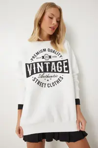 Happiness İstanbul Women's Ecru Printed Oversized Rose Gold Knitted Sweatshirt - Image 3