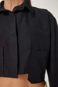 Happiness İstanbul Women Black Pocket Detail Crop Weaving Shirt - Image 4
