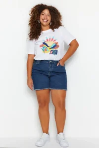 Trendyol Curve Buz Mavisi High Waist Flexible skinny denim Shorts & Bermuda - Image 3