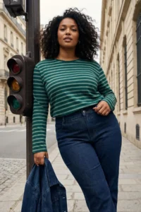 Trendyol Curve Green Striped Regular/Normal Pattern Basic Crew Neck Knitting T-Shirt - Image 2