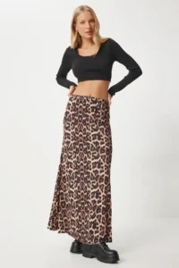 Happiness İstanbul Women's Black Beige Leopard Patterned Long Woven Skirt - Image 4