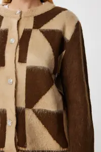 Lovelyİstanbul Patterned Soft Textured Knitwear Cardigan  BROWN BEIGE - Image 4