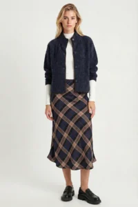 Lovelyİstanbul Patterned Satin Finish Midi Skirt  DARK BLUE MINK - Image 4