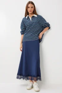 Lovelyİstanbul Lace Detailed Satin Midi Skirt  Navy Blue - Image 2
