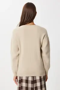 Lovelyİstanbul Soft textured buttoned Knitwear Cardigan  Beige - Image 5