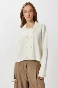 Lovelyİstanbul Lace Detailed buttoned Knitwear Cardigan  Ecru - Image 2