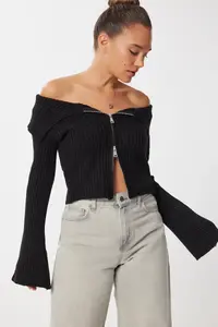Lovelyİstanbul Zippered Crop Knitwear Cardigan  Black - Image 3