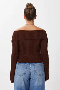 Lovelyİstanbul Zippered Crop Knitwear Cardigan  Brown - Image 5