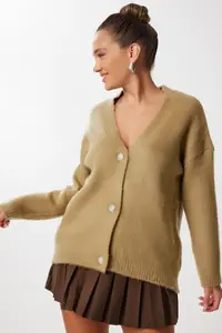 Lovelyİstanbul Stylish Buttoned Soft Knitwear Cardigan  OLIVE GREEN - Image 3