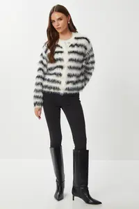 Lovelyİstanbul Chic buttoned Beard Knitwear Cardigan  Bonnet Black - Image 3