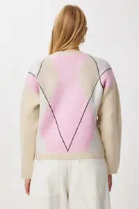 Lovelyİstanbul Diamond Patterned Buttoned Knitwear Cardigan  BEIGE PINK - Image 5
