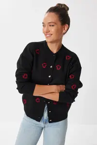 Lovelyİstanbul Heart Embroidered Chic buttoned Knitwear Cardigan  Black - Image 2