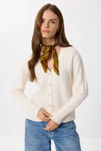 Lovelyİstanbul Hair Braided buttoned Knitwear Cardigan  Cream - Image 2