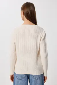 Lovelyİstanbul Hair Braided buttoned Knitwear Cardigan  Cream - Image 6