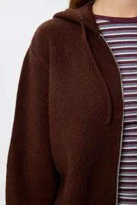 Lovelyİstanbul Hooded Zippered Knitwear Cardigan  Brown - Image 4