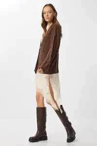 Lovelyİstanbul Hair Braided buttoned Knitwear Cardigan  Brown - Image 2