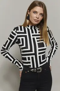 Cool & Sexy Women's Black-White Half Fisherman Patterned Blouse