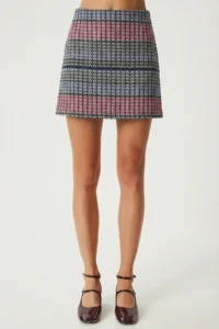 Lovelyİstanbul Patterned Mini Tweed Skirt  Black Pink - Image 4